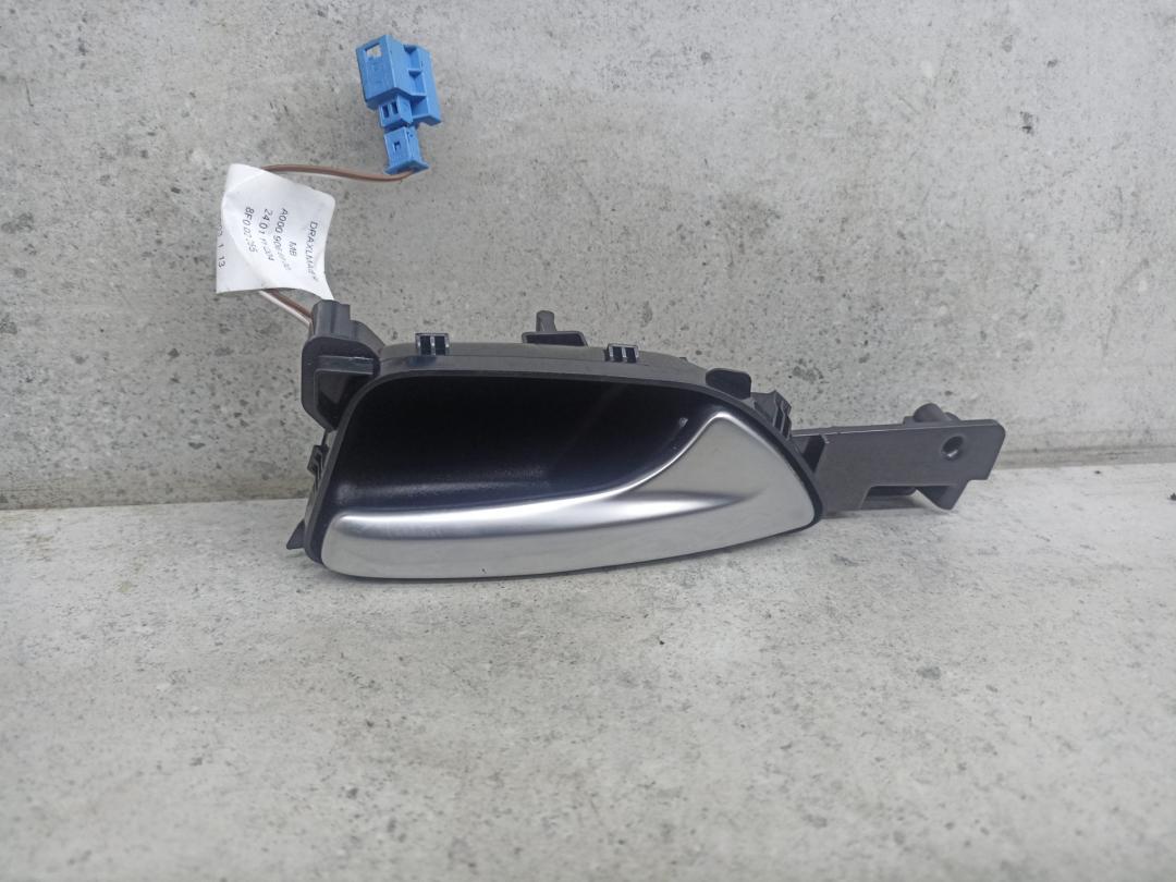 ручка внутренняя передняя правая Mercedes-Benz GLE W166 (2015 - 2018), A1667600661 - фото №1