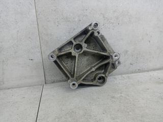 кронштейн компрессора кондиционера Peugeot 307 1 поколение 2004, 9636693680