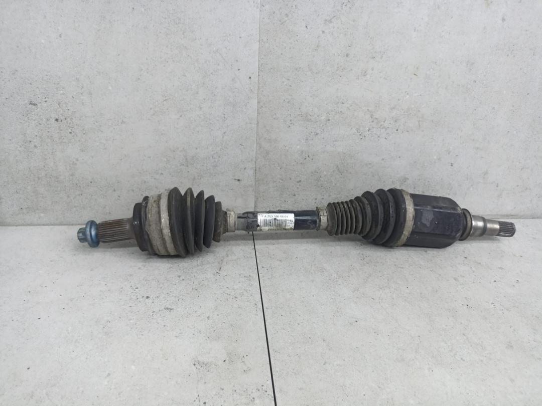 полуось передняя правая (приводной вал, ШРУС) Mercedes-Benz GLC Coupe C253 2018, A2533305601 - фото №1