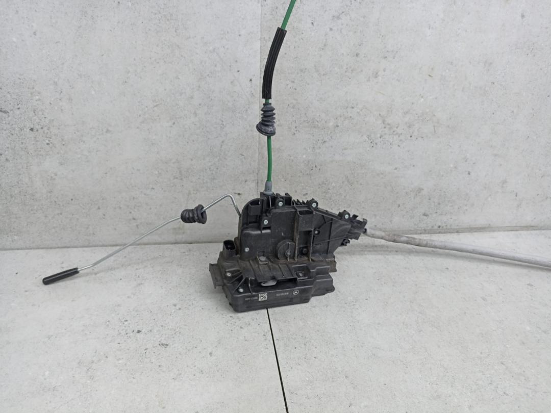 замок двери передней правой Mercedes-Benz GLC Coupe C253 2018, A2220063999 - фото №1