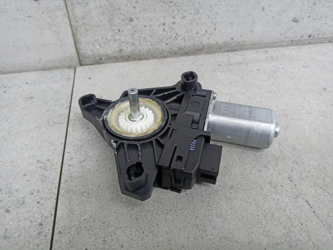 моторчик стеклоподъемника задний левый Mercedes-Benz GLC Coupe C253 2018, A2139060502 - фото №1