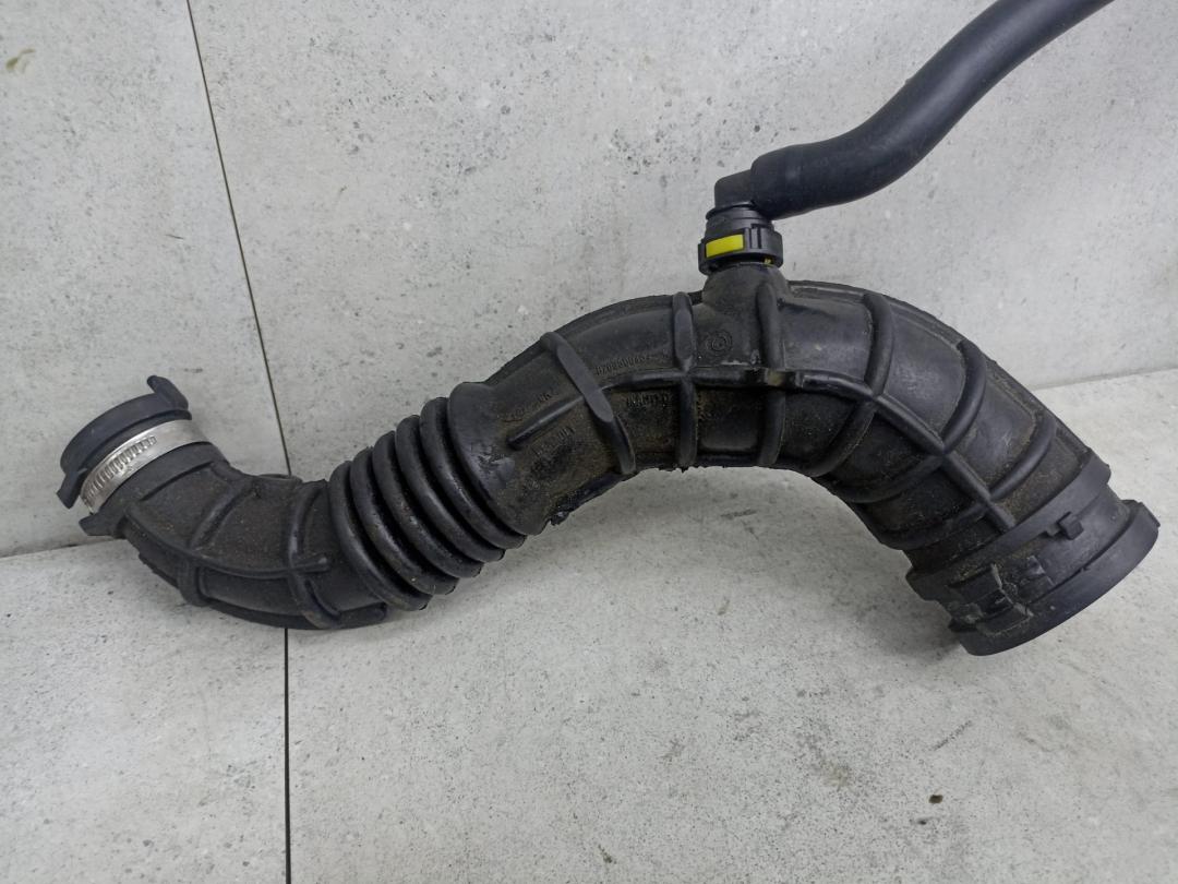 патрубок воздушного фильтра Renault Modus 1 поколение 2006, 8200500383 - фото №1
