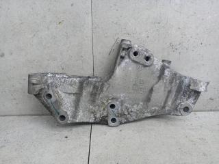 кронштейн двигателя Renault Trafic 2 поколение [рестайлинг] 2006, 8200741758