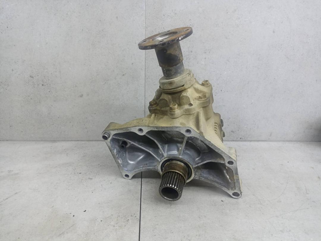 раздаточная коробка Nissan X-Trail T30 2004, 331008H513 - фото №1