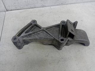 кронштейн двигателя Renault Master 2 поколение [рестайлинг] 2008, 2.5 л., 8200549480