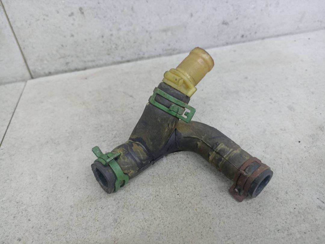 фланец (тройник) системы охлаждения Renault Scenic 3 поколение 2012, 800386720 - фото №1