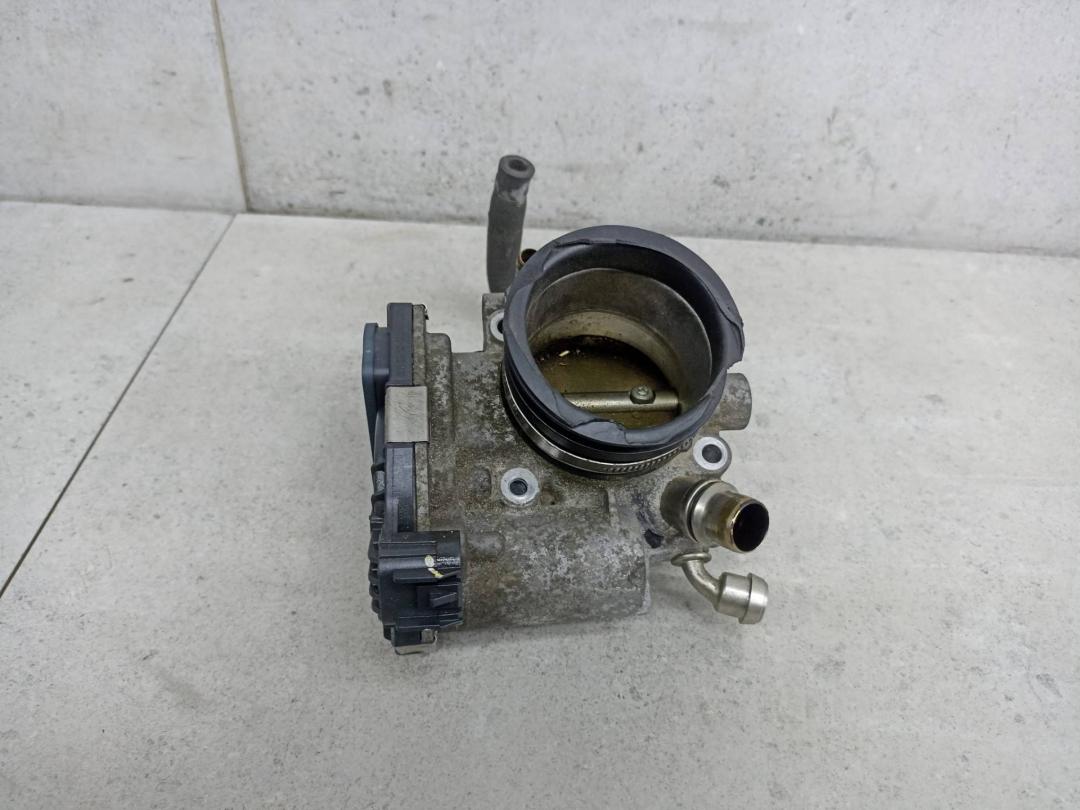 заслонка дроссельная Opel Insignia 1 поколение (A) 2010, 1.8 л., A 18 XER, бензин, 55577375 - фото №1