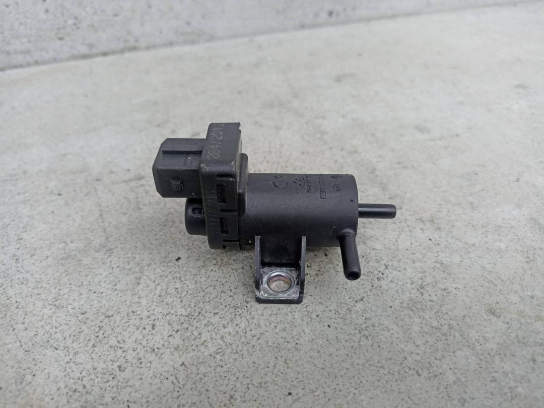 электромагнитный клапан Renault Megane 3 поколение 2012, 8200762162 - фото №1