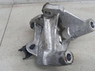 кронштейн ТНВД Renault Scenic 2 поколение 2004, 1.9 л., 8200193773
