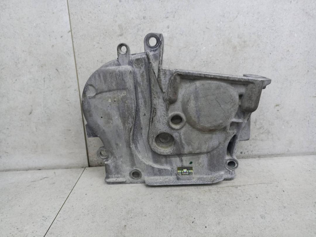 защита (кожух) ремня ГРМ Renault Megane 2 поколение 2006, 8200027196, 8200140222 - фото №1