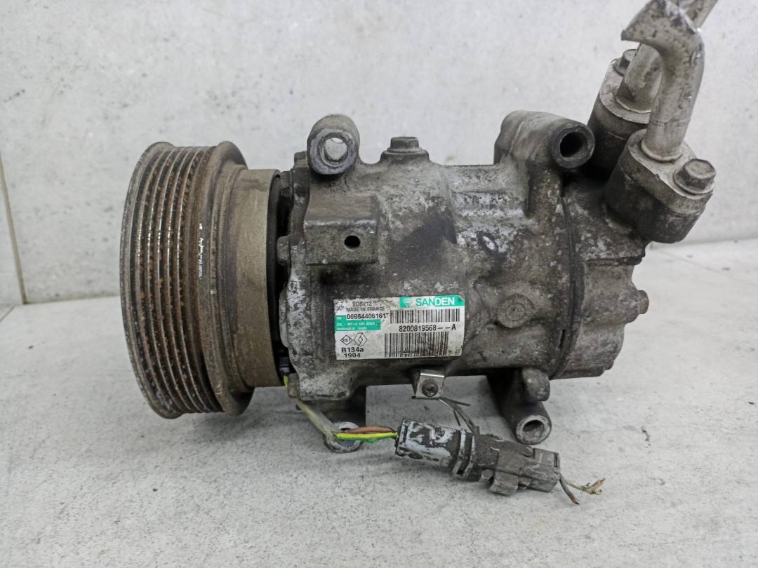 компрессор кондиционера Renault Clio 3 поколение 2007, 8200819568 - фото №1
