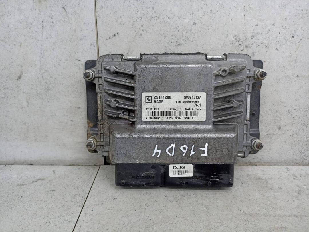 блок управления двигателем Chevrolet Cruze 1 поколение 2011, 96964295, 25181280 - фото №1