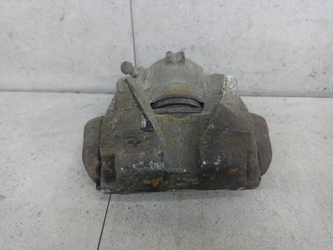 суппорт передний правый Renault Duster 1 поколение 2015, 410018218R - фото №1