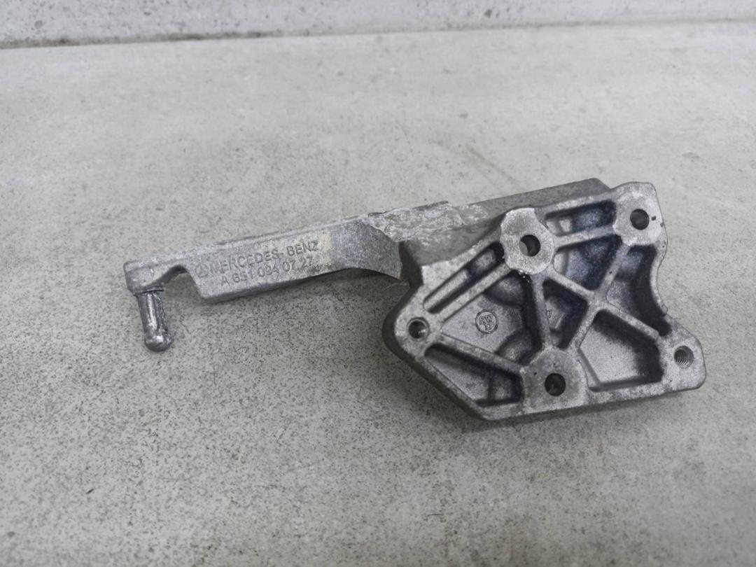 кронштейн воздушного фильтра Mercedes-Benz GLC Coupe C253 2018, 2.1 л., OM 651.921, дизель, A6510940727 - фото №1