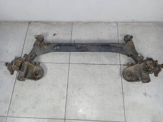 балка подвески задняя Renault Laguna 3 поколение 2011, 555019220R