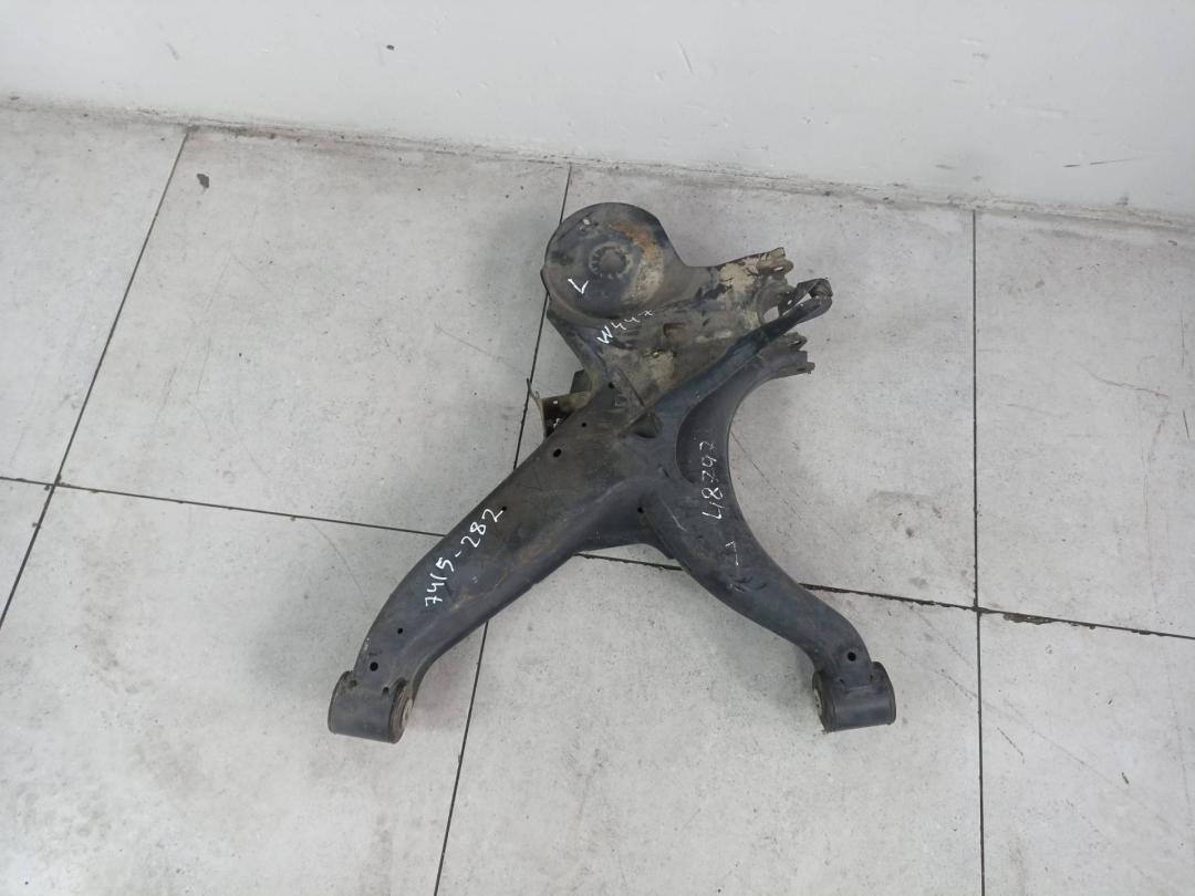 рычаг задний левый Mercedes-Benz Vito W447 2020, A4473505300 - фото №1