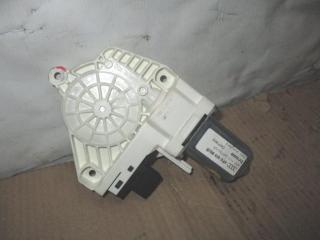 моторчик стеклоподъемника передний правый Audi A6 4F/C6 2006, 3.2 л., FSI, AUK, бензин, АКПП, зеленый, седан, полный привод, 4F0959802B