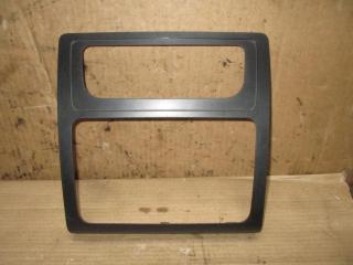 рамка под магнитолу Volkswagen Caddy 3 поколение [рестайлинг] 2011, 1.6 л., TDi, CAY, дизель, МКПП, серебро, минивэн, передний привод, 2K5858061A