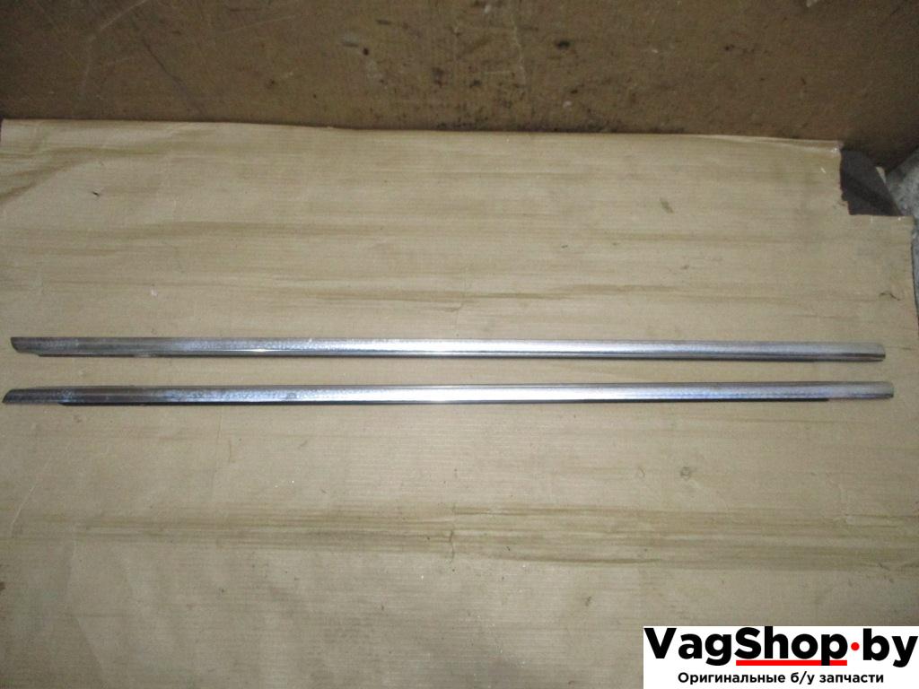 уплотнитель Volkswagen Passat B6 2008, 2.0 л., TSI, CAW, бензин, АКПП, белый, универсал, передний привод, 3C4837475B, 3C4837476B - фото №1