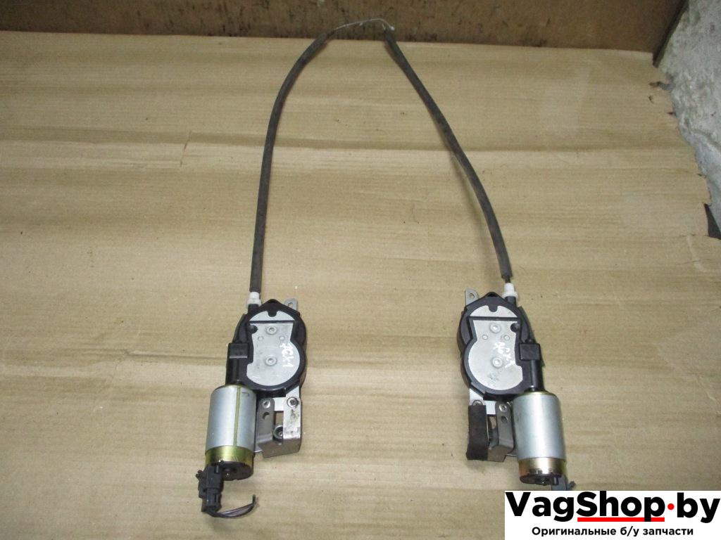 моторчик регулировки сиденья Volkswagen Touareg 1 поколение 2005, 2.5 л., TDi, BAC, дизель, АКПП, серый, внедорожник 5 дв., полный привод - фото №1