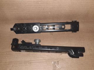 Механизм регулировки высоты ремня безопасности Volkswagen Touran 1 поколение [рестайлинг] 2009, 2.0 л., TDi, BMN, дизель, МКПП, черный, минивэн, передний привод, 1T0857819B