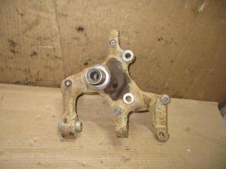 кулак задний правый Volkswagen Golf 6 поколение 2012, 1.6 л., TDi, CAY, дизель, МКПП, красный, хетчбэк 5 дв., передний привод