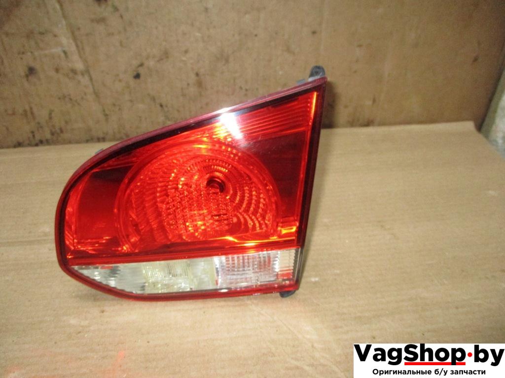 фонарь крышки багажника правый Volkswagen Golf 6 поколение 2012, 1.6 л., TDi, CAY, дизель, МКПП, красный, хетчбэк 5 дв., передний привод, 5K0945094G - фото №1