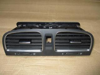 дефлектор обдува салона Volkswagen Golf 6 поколение 2012, 1.6 л., TDi, CAY, дизель, МКПП, красный, хетчбэк 5 дв., передний привод, 5K0819728N