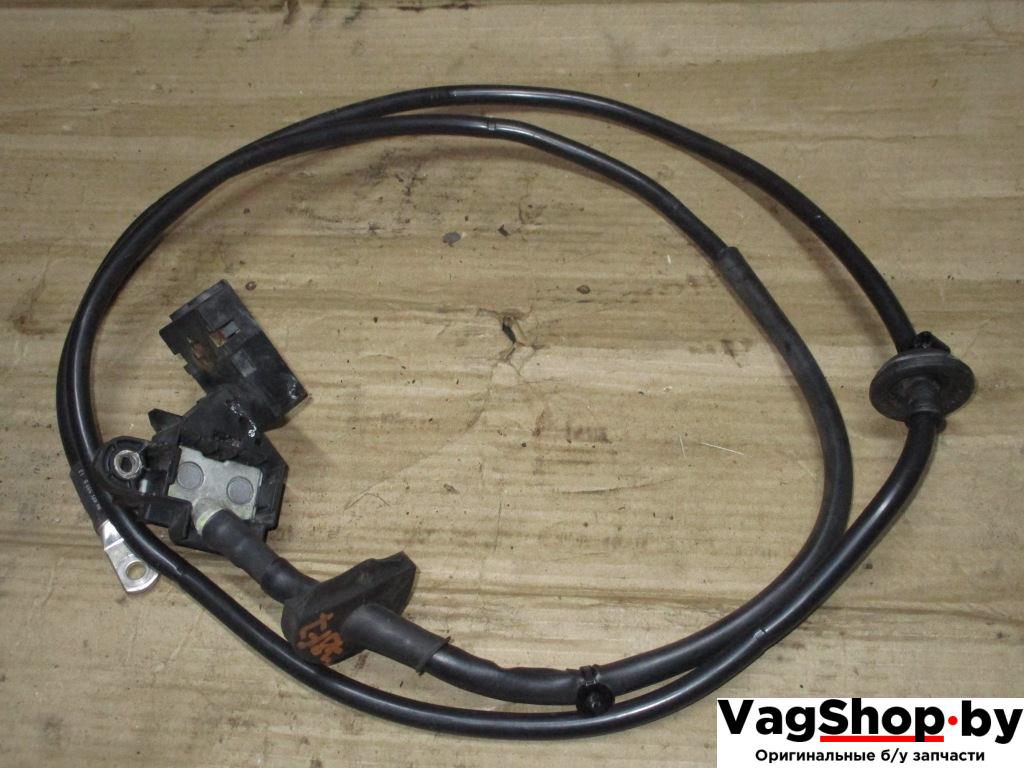 плюсовой провод аккумулятора Volkswagen Touareg 2 поколение 2013, 3.6 л., FSI, CGR, бензин, АКПП, серый, внедорожник 5 дв., полный привод, 7P0971599B - фото №1