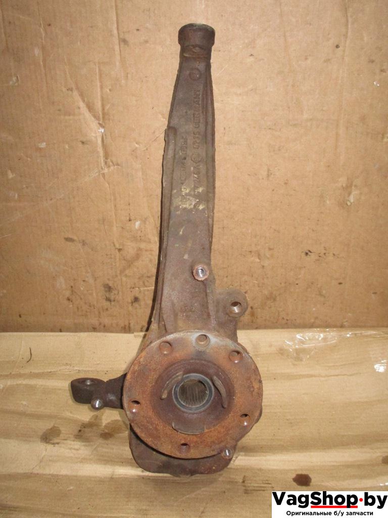 кулак поворотный правый Volkswagen Touareg 2 поколение 2013, 3.6 л., FSI, CGR, бензин, АКПП, серый, внедорожник 5 дв., полный привод, 7P6407246A - фото №1