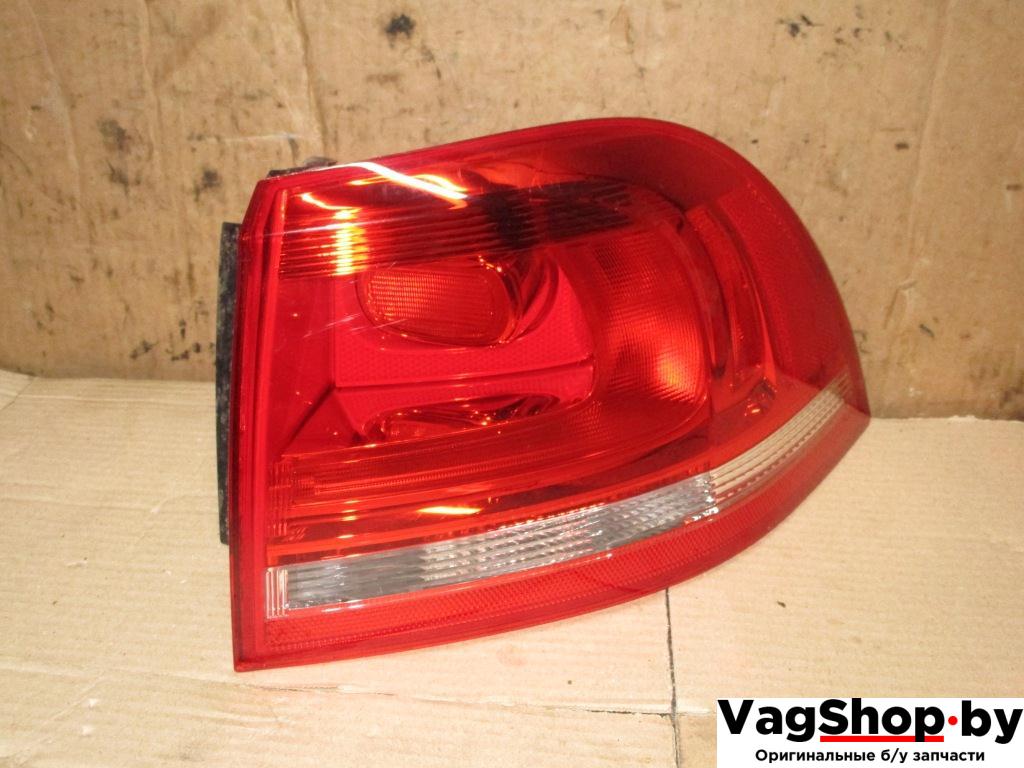 фонарь задний правый Volkswagen Touareg 2 поколение 2013, 3.6 л., FSI, CGR, бензин, АКПП, серый, внедорожник 5 дв., полный привод, 7P6945096G - фото №1