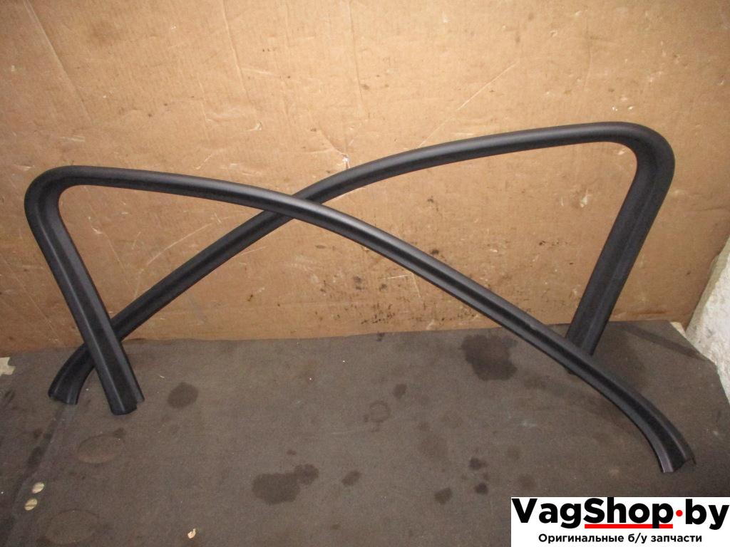 накладка декоративная Volkswagen Touareg 2 поколение 2013, 3.6 л., FSI, CGR, бензин, АКПП, серый, внедорожник 5 дв., полный привод, 7P0867671A, 7P0867672A - фото №1