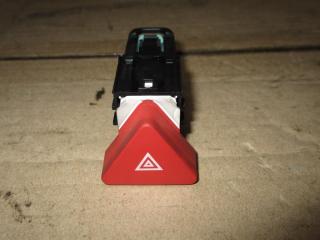 кнопка аварийной сигнализации Volkswagen Golf Plus 1 поколение 2006, 2.0 л., TDi, BKD, дизель, МКПП, черный, хетчбэк 5 дв., передний привод, 5M0953509A