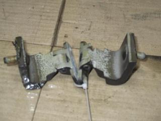 петля крышки багажника Volkswagen Golf Plus 1 поколение 2006, 2.0 л., TDi, BKD, дизель, МКПП, черный, хетчбэк 5 дв., передний привод