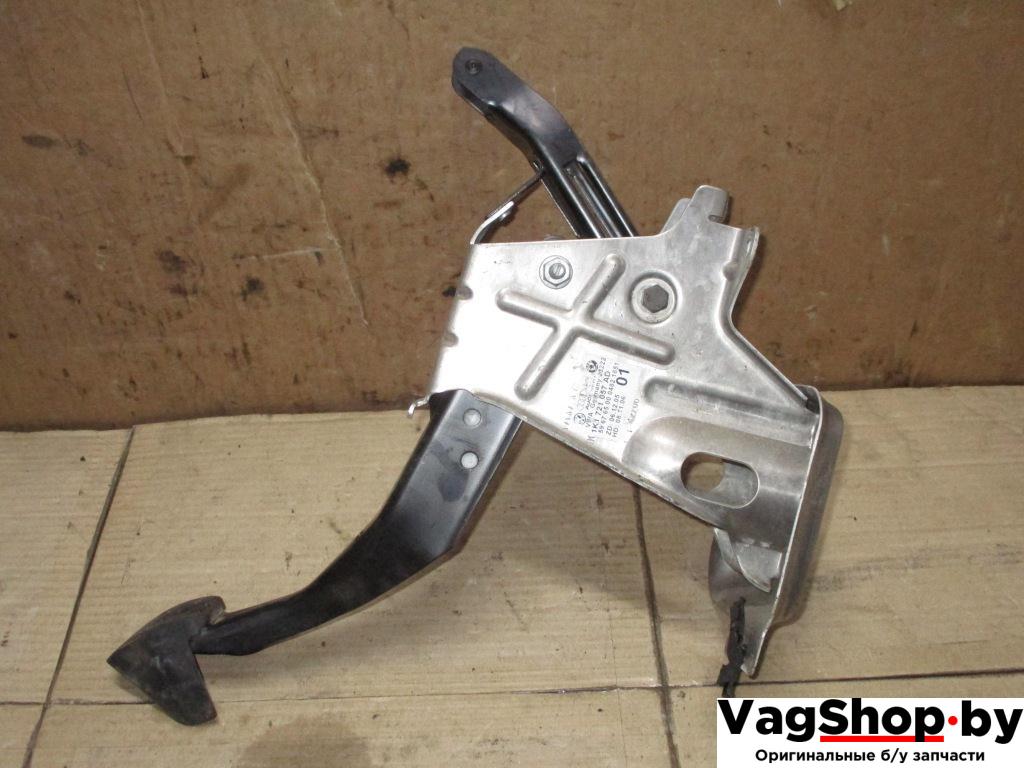 педаль тормоза Volkswagen Passat B6 2007, 2.0 л., TDi, BMP, дизель, МКПП, черный, универсал, полный привод, 1K1721057AD - фото №1