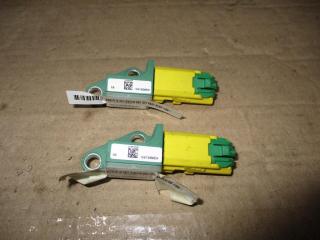 датчик удара Volkswagen Passat B6 2007, 2.0 л., TDi, BMP, дизель, МКПП, черный, универсал, полный привод, 3C0909606