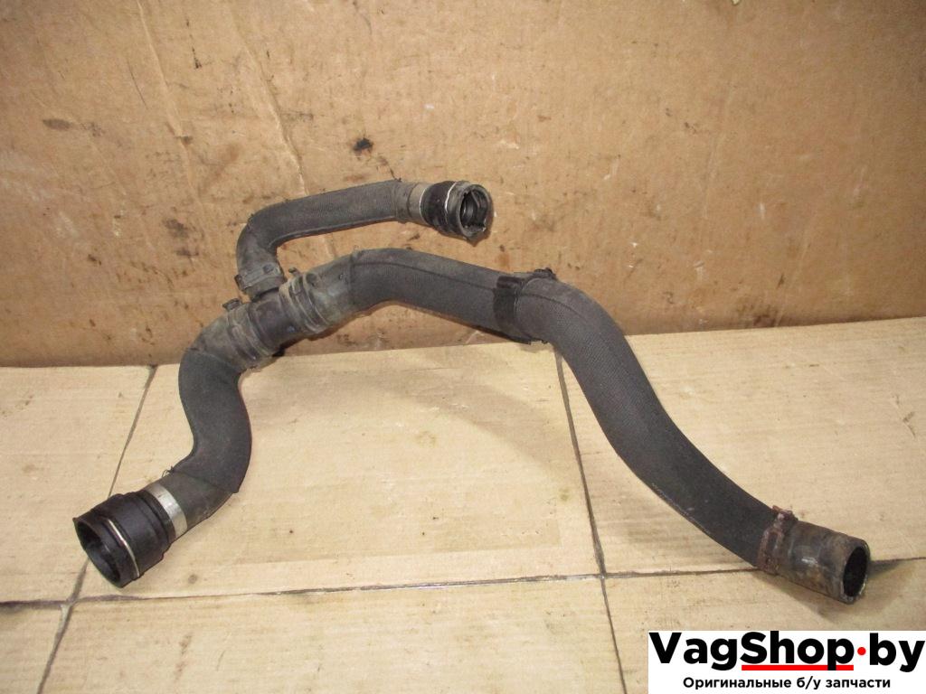 патрубок (трубопровод, шланг) Audi A4 B8/8K 2009, 1.8 л., TFSI, CDH, бензин, МКПП, черный, седан, передний привод, 8K0121049M, 8K0121051C, 8K0121109Q - фото №1