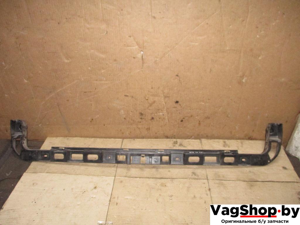 Крепление бампера заднего Volkswagen Passat B6 2009, 2.0 л., TDi, CBA, дизель, АКПП, серебро, седан, передний привод, 3C5807863 - фото №1