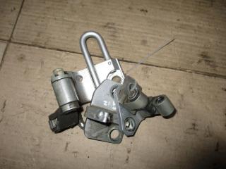 петля двери Volkswagen Passat B6 2009, 2.0 л., TDi, CBA, дизель, АКПП, серебро, седан, передний привод