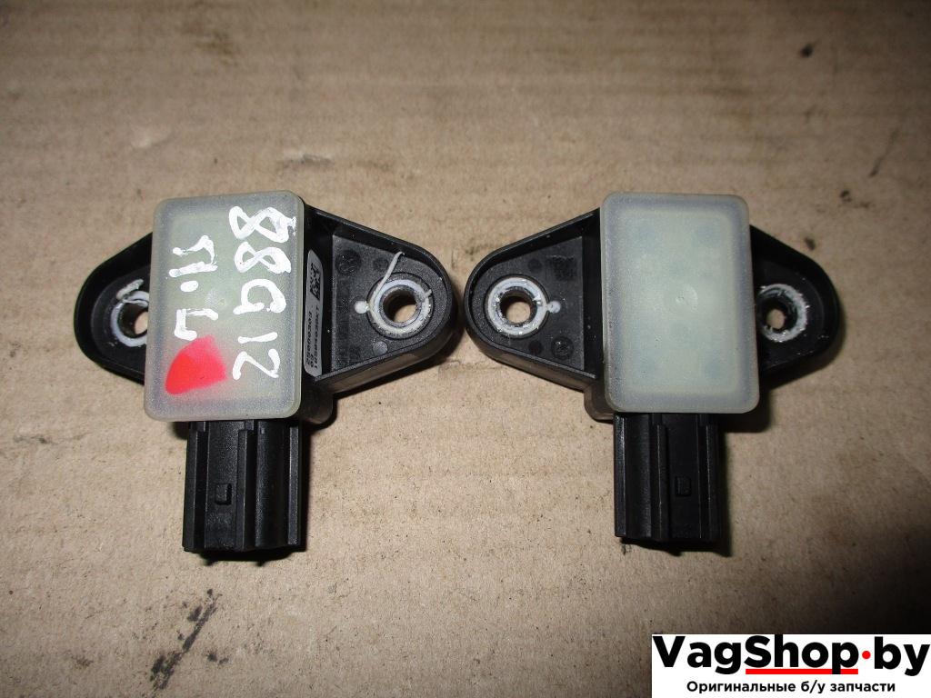 датчик удара Volkswagen Passat B6 2009, 2.0 л., TDi, CBA, дизель, АКПП, серебро, седан, передний привод, 5N0959354 - фото №1