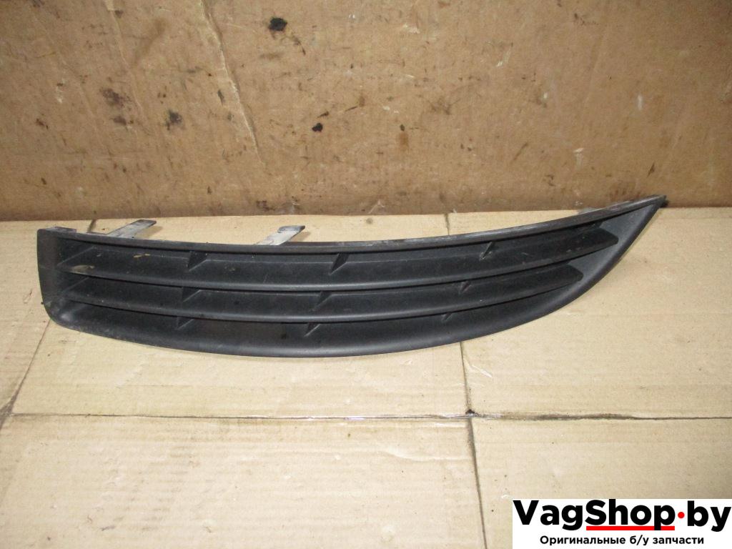 Заглушка (решетка) в бампер передний Volkswagen Passat B6 2008, 2.0 л., TDi, BMP, дизель, МКПП, черный, универсал, полный привод, 3C0853665 - фото №1