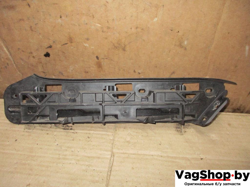 Крепление бампера переднего Volkswagen Touran 1 поколение 2006, 1.9 л., TDi, BKC, дизель, МКПП, серебро, минивэн, передний привод, 1T0807049, 1T0807935 - фото №1
