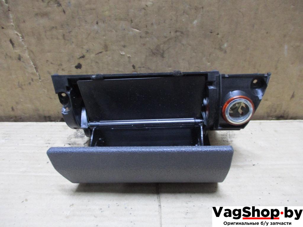 пепельница Volkswagen Touran 1 поколение 2004, 2.0 л., TDi, BKD, дизель, АКПП, серебро, минивэн, передний привод, 1T1857961 - фото №1
