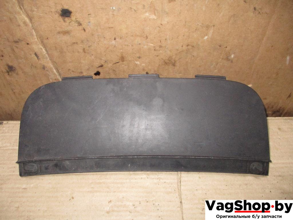 Заглушка (решетка) в бампер задний Volkswagen Touran 1 поколение 2004, 2.0 л., TDi, BKD, дизель, АКПП, серебро, минивэн, передний привод, 1T0807397 - фото №1
