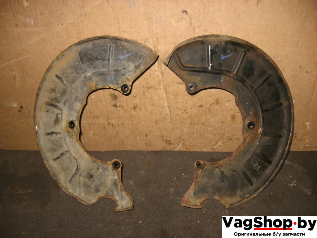 защитный кожух тормозного механизма Volkswagen Touran 2 2011, 2.0 л., TDi, CFJ, дизель, АКПП, черный, минивэн, передний привод, 1K0615311F, 1K0615312F - фото №1