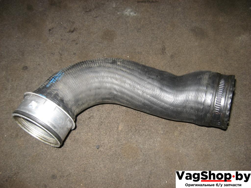 патрубок интеркулера Volkswagen Passat B6 2006, 2.0 л., TFSI, BWA, бензин, МКПП, серый, универсал, передний привод, 3C0145834H - фото №1