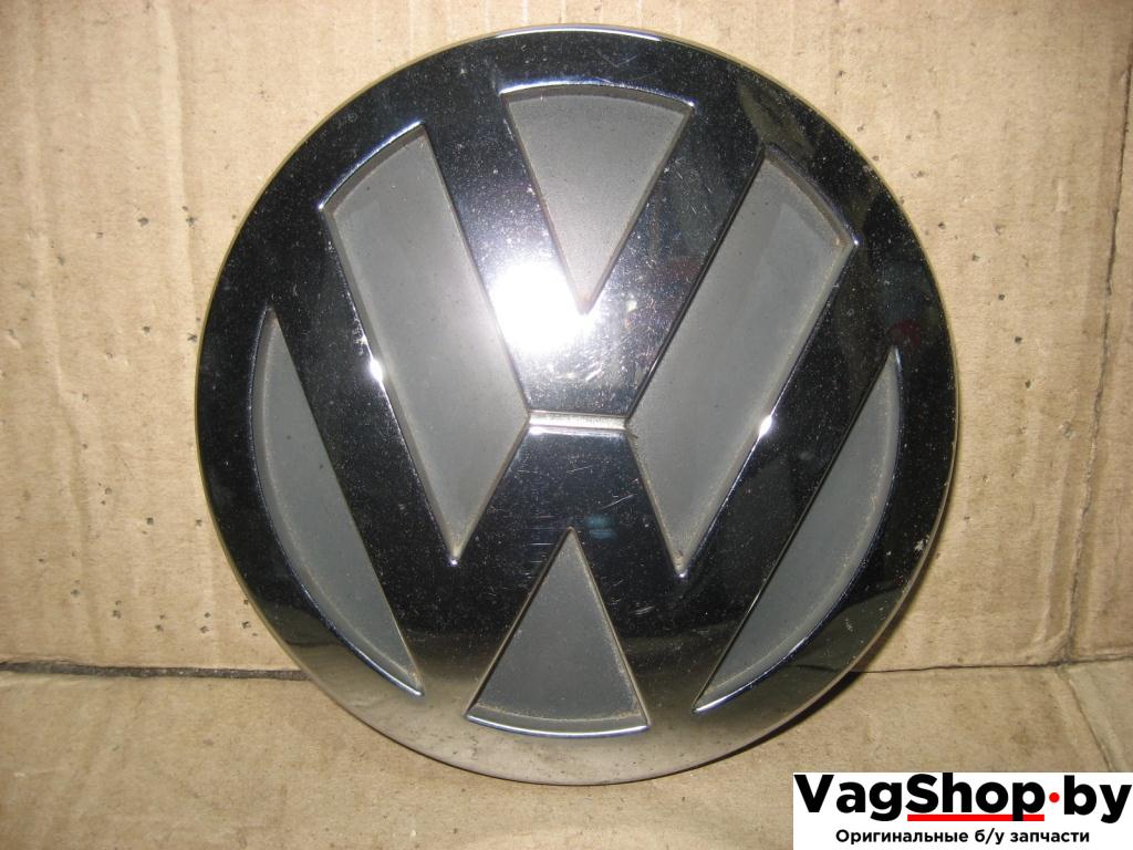 эмблема Volkswagen Transporter T5 2007, 2.5 л., TDi, BNZ, дизель, АКПП, красный, передний привод, 7H0853630A - фото №1
