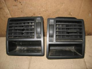 дефлектор обдува салона Volkswagen Transporter T5 2007, 2.5 л., TDi, BNZ, дизель, АКПП, красный, передний привод, 7H1819203C