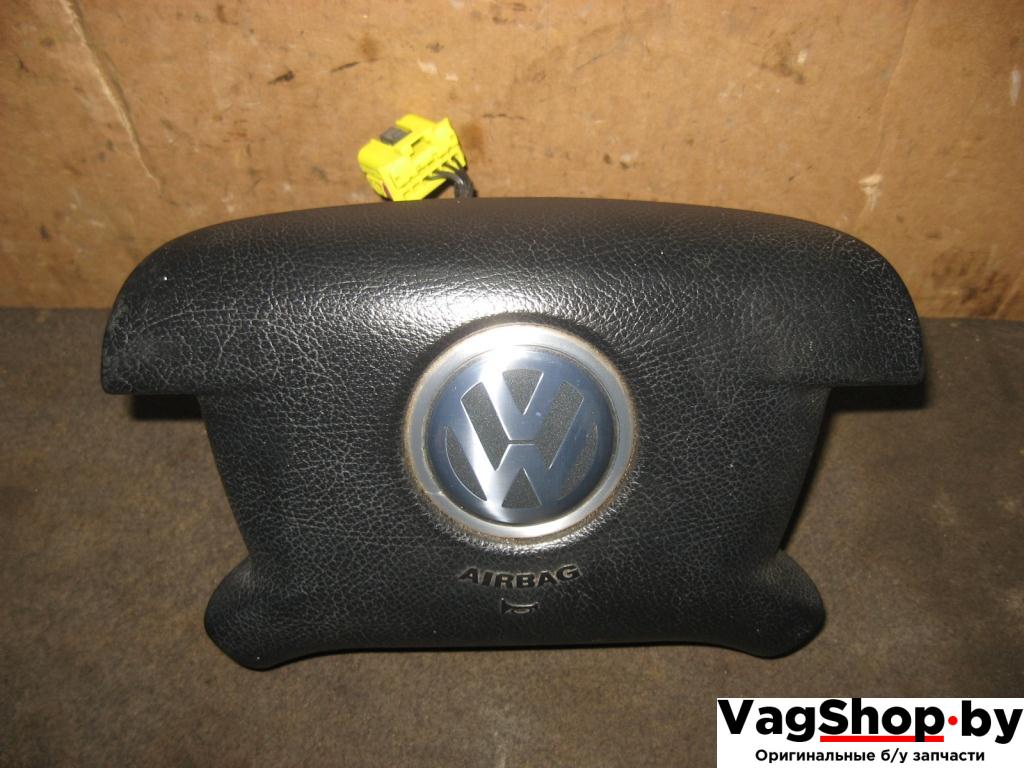 подушка безопасности водителя Volkswagen Transporter T5 2007, 2.5 л., TDi, BNZ, дизель, АКПП, красный, передний привод, 7H0880201P - фото №1