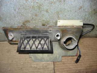 ручка открывания багажника Volkswagen Caravelle 5 2006, 2.5 л., TDi, AXD, дизель, МКПП, красный, минивэн, передний привод, 7H0827565G